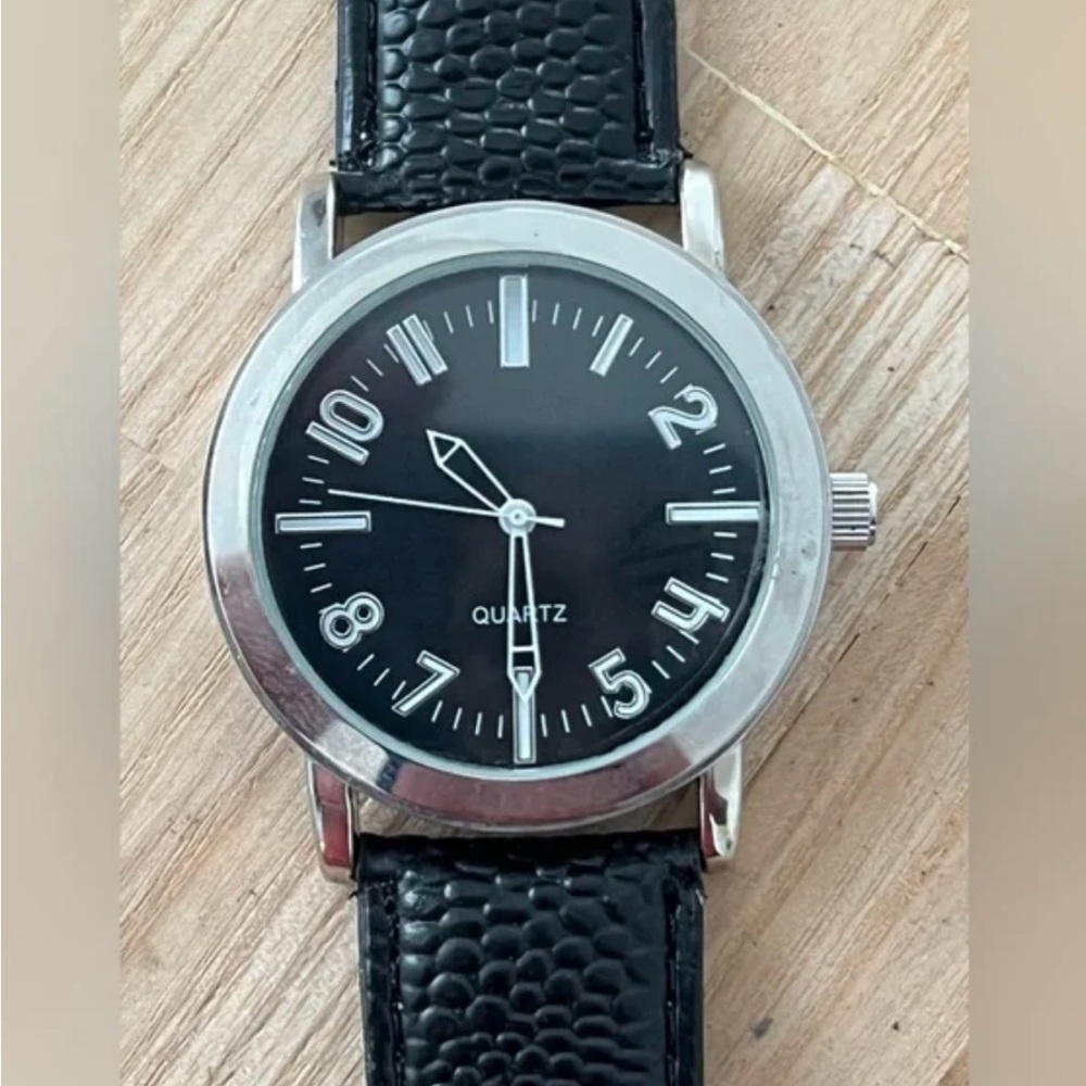 Unbranded Black Quartz Wrist Watch Silver Toned Case